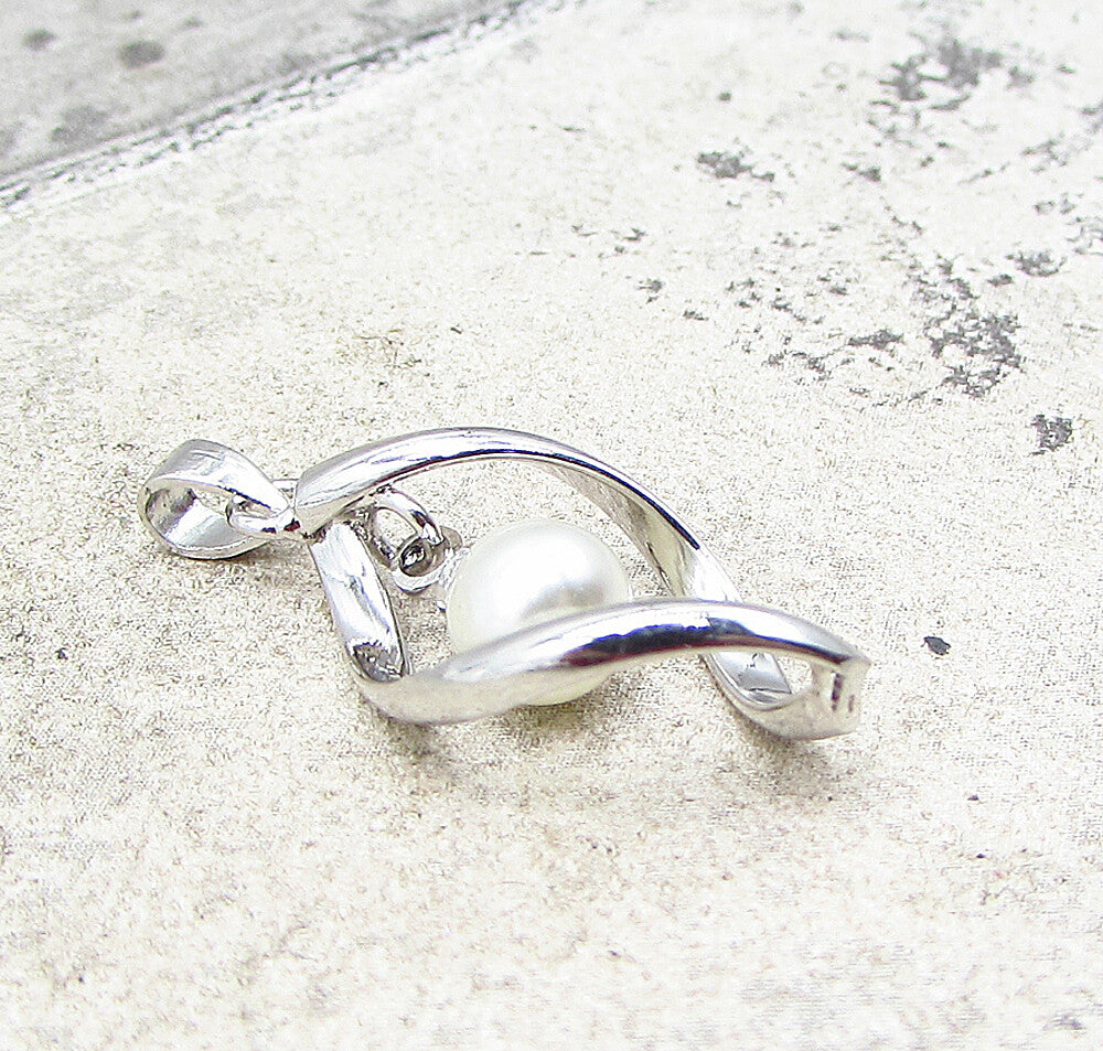 925 Sterling Silver  Freshwater Pearl Dangling Swirl Drop Pendant  PT1524