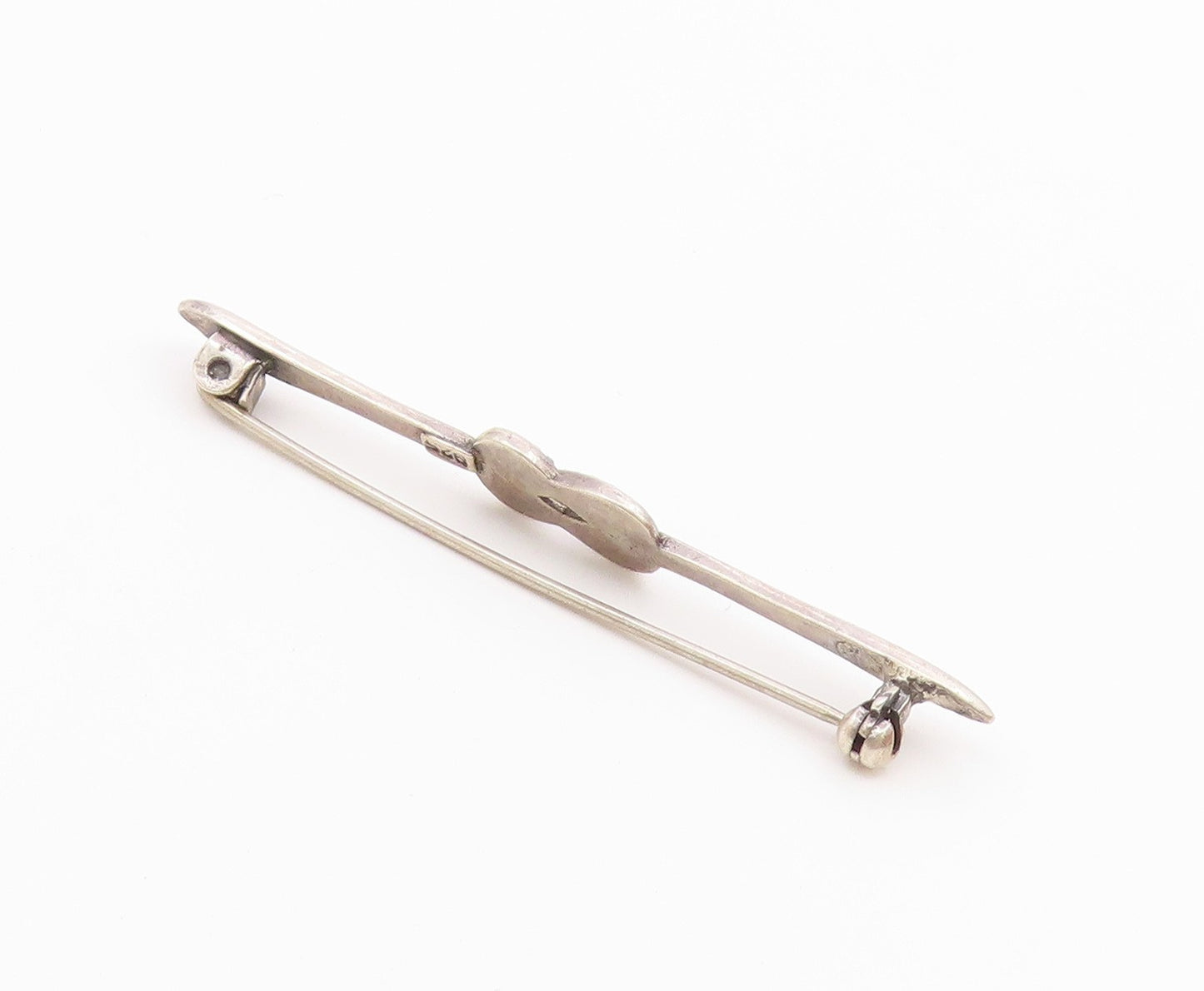 925 Sterling Silver  Vintage Petite Flat Cut Garnet Brooch Pin  BP9225