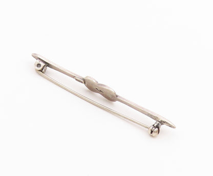 925 Sterling Silver  Vintage Petite Flat Cut Garnet Brooch Pin  BP9225