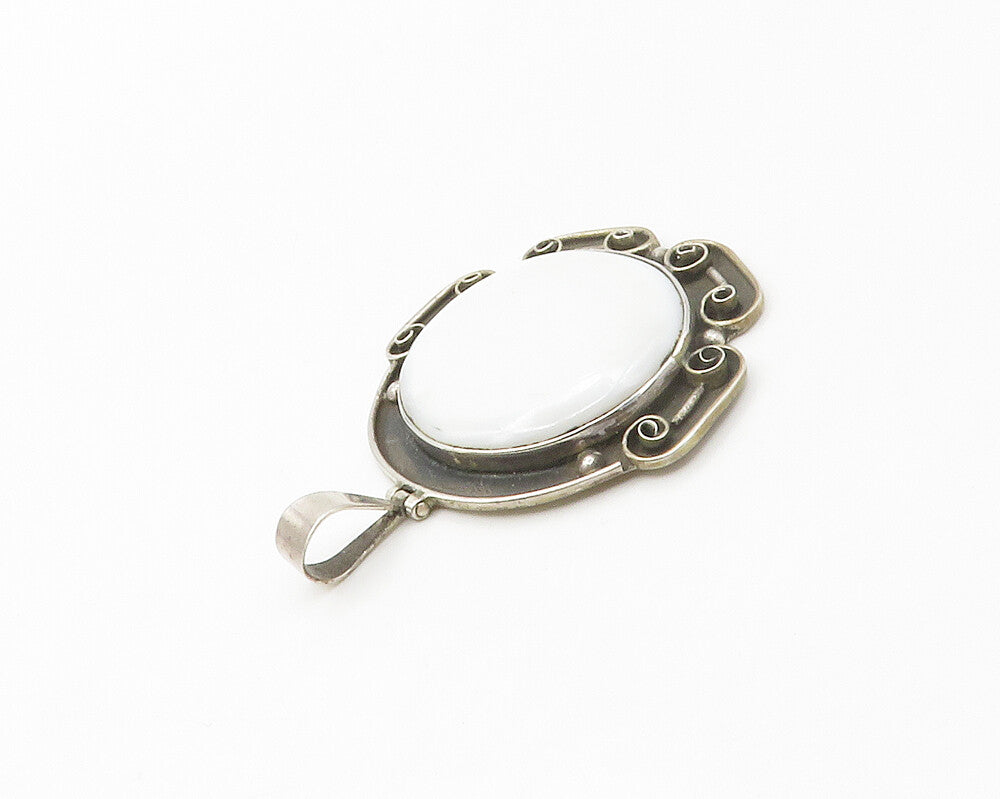 DESIGNER MEXICO 925 Silver  Vintage Mother Of Pearl Swirl Pendant  PT13711