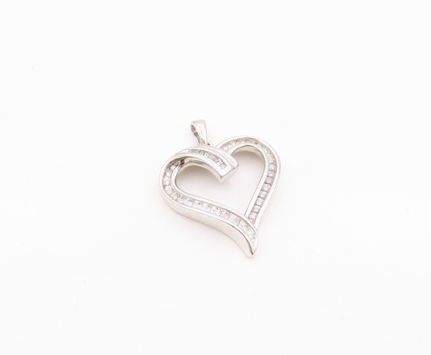 925 Sterling Silver  Vintage Genuine Diamonds Open Love Heart Pendant  PT7523