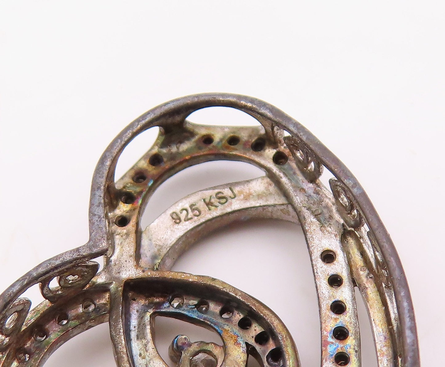 925 Sterling Silver  Vintage Genuine Diamonds Open Love Heart Pendant  PT19407