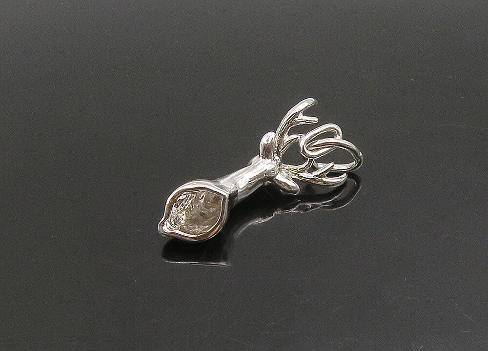 925 Sterling Silver  Vintage Shiny Petite Reindeer's Head Pendant  PT19389