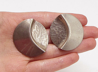 925 Sterling Silver  Vintage Smooth & Hammered Round Stud Drop Earrings  EG1994