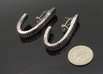 ISRAEL 925 Sterling Silver Vintage Dark Tone Sculpted JHoop Earrings EG10027
