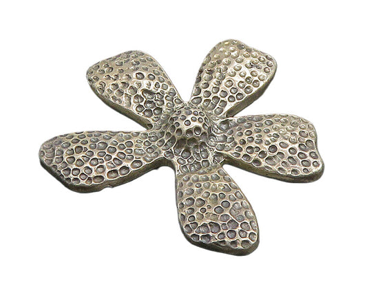 SILPADA 925 Silver  Vintage Dark Tone Hammered Flower Motif Pendant  PT19143