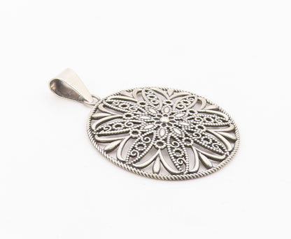 925 Sterling Silver  Vintage Shiny Open Floral Twist Round Pendant  PT10615