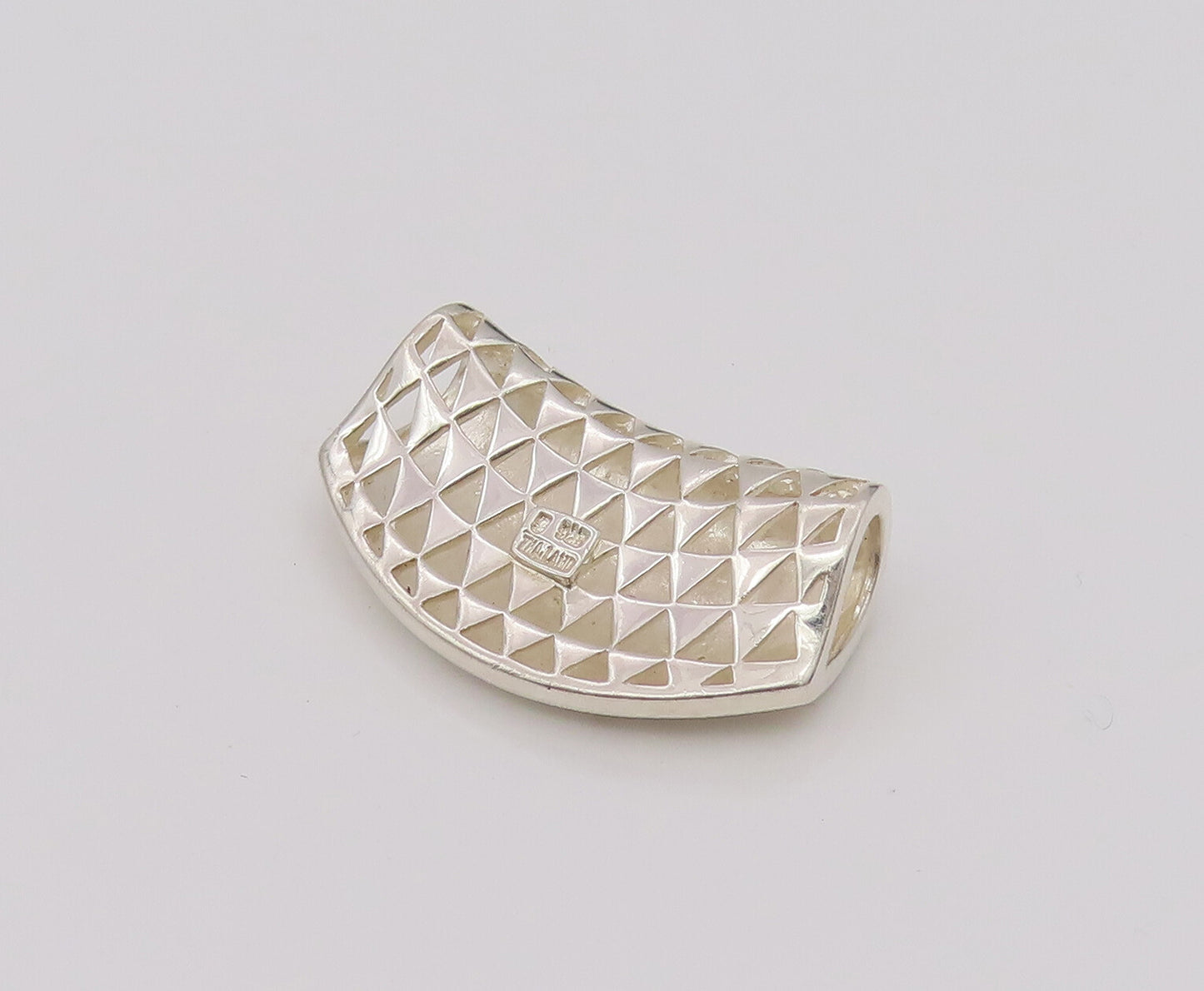 925 Silver  Vintage Upside Down Clutch Triangular Pattern Pendant PT22179