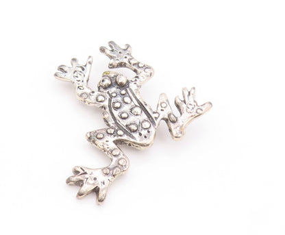 925 Sterling Silver Vintage Brooch Dark Tone Antique Carved Frog  BP11527