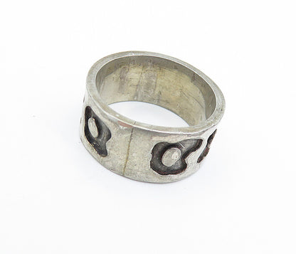 925 Sterling Silver  Vintage Oxidized Pattern Round Band Ring Sz 7.5  RG7104