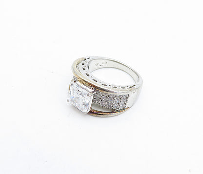 925 Sterling Silver  Cubic Zirconia Solitaire With Accents Ring Sz 5  RG4350