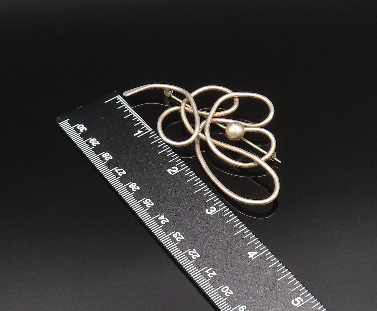 925 Sterling Silver  Vintage Bead Ball Knot Twist Outline Brooch Pin  BP9769