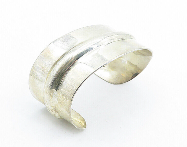 MEXICO 925 Sterling Silver  Vintage Raised Design Shiny Cuff Bracelet  BT2665