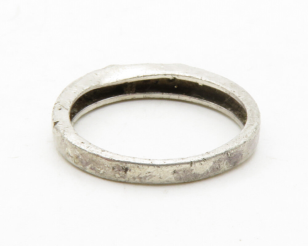 925 Sterling Silver  Vintage Petite Topaz Arrow Pattern Band Ring Sz 6 RG13723