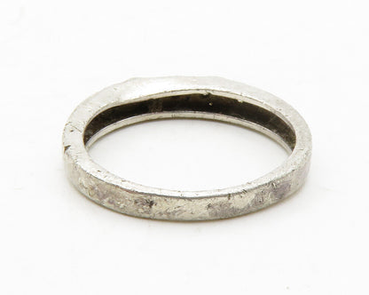 925 Sterling Silver  Vintage Petite Topaz Arrow Pattern Band Ring Sz 6 RG13723