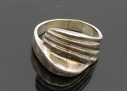 925 Sterling Silver  Vintage Dark Tone Fluted Bypass Band Ring Sz 7.5  RG20617