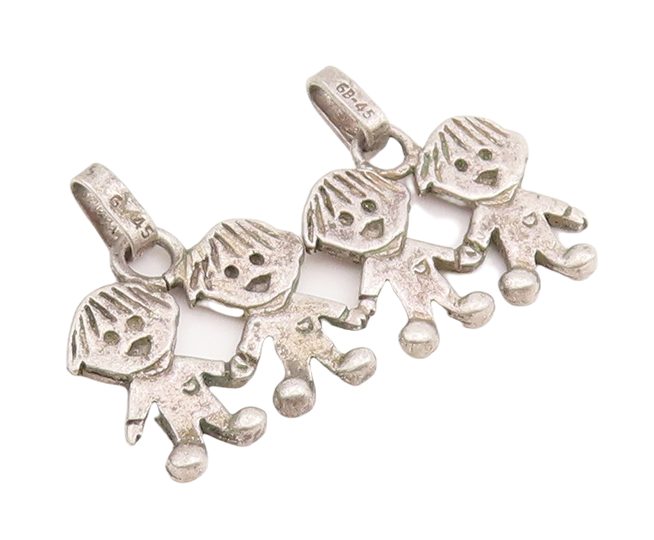 925 Sterling Silver Vintage Pendant Happy Children Holding Hands  PT23424