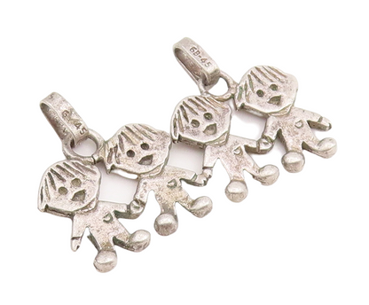 925 Sterling Silver Vintage Pendant Happy Children Holding Hands  PT23424