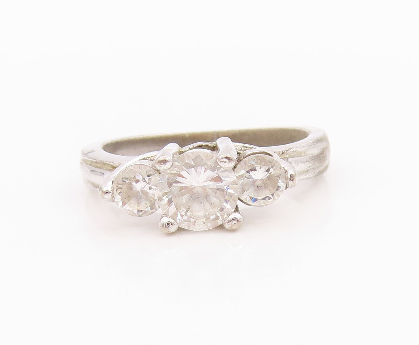 925 Sterling Silver Vintage Ring Three Round Topaz Band  Sz 7  RG33137