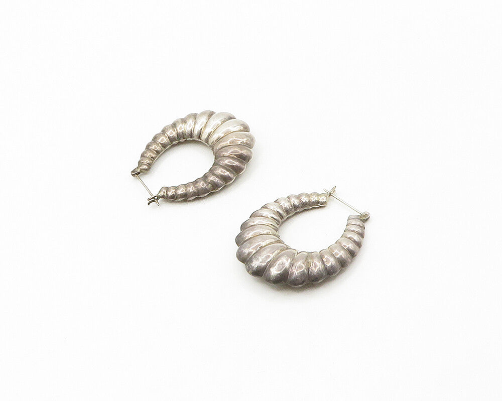 925 Sterling Silver  Vintage Dark Tone Scalloped Hollow Hoop Earrings  EG8911