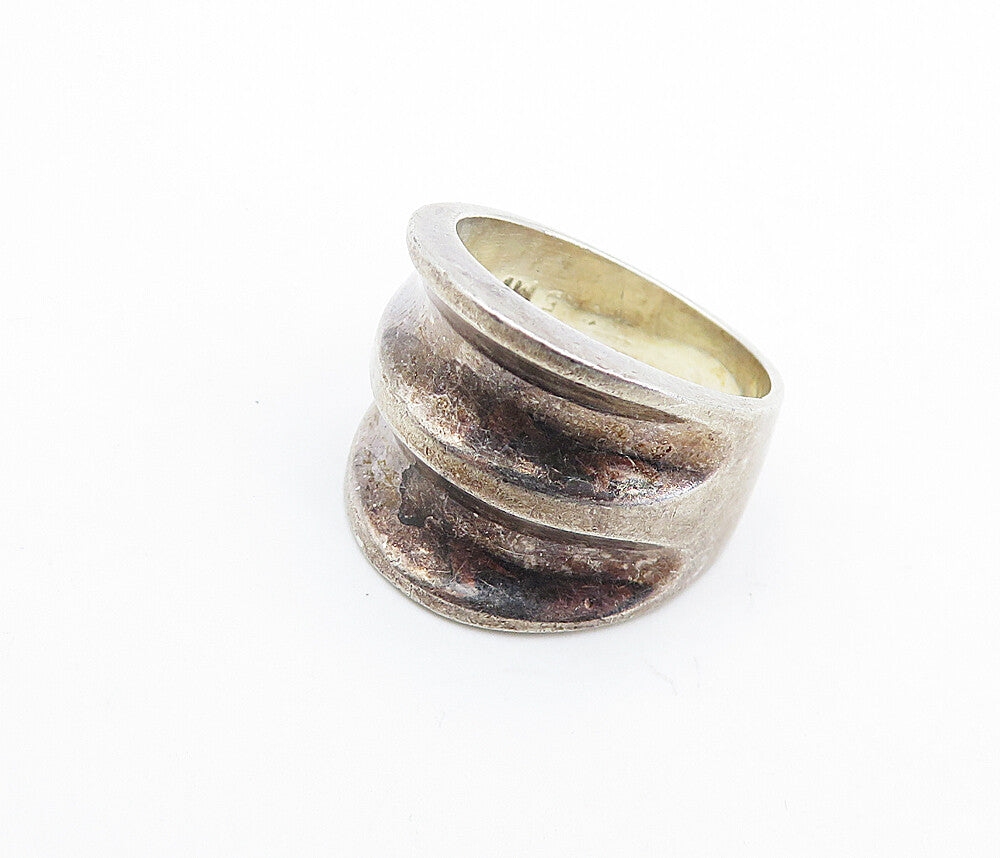 MEXICO 925 Sterling Silver  Vintage Dark Tone Concave Band Ring Sz 7.5  RG6642