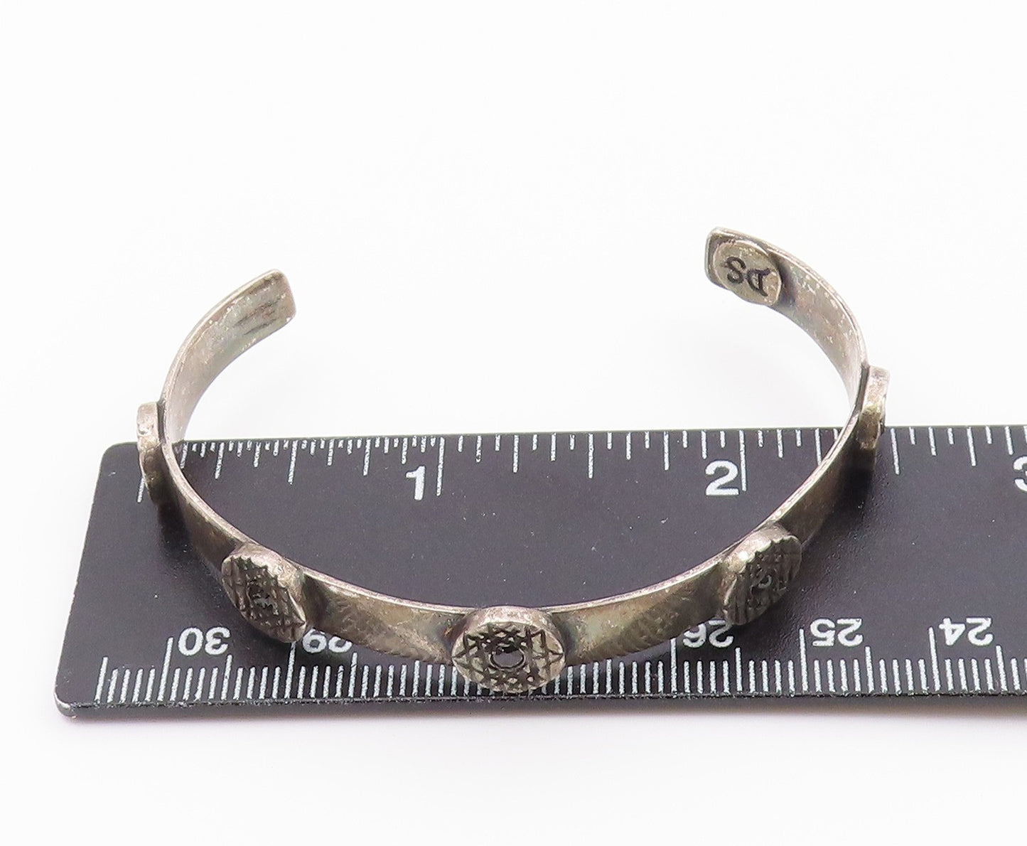 DESIGNER 925 Silver  Vintage Etched Circle Sapphire Cuff Bracelet  BT9444