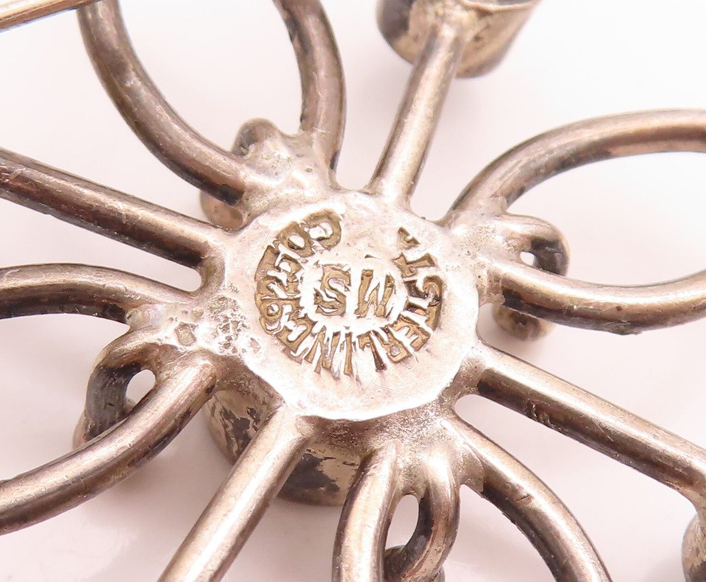 925 Sterling Silver Vintage Brooch Pin Designer Gemstone Cutout Flower  BP11422