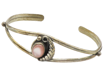 NAVAJO 925 Silver  Vintage Mother Of Pearl Floral Leaf Cuff Bracelet  BT5696