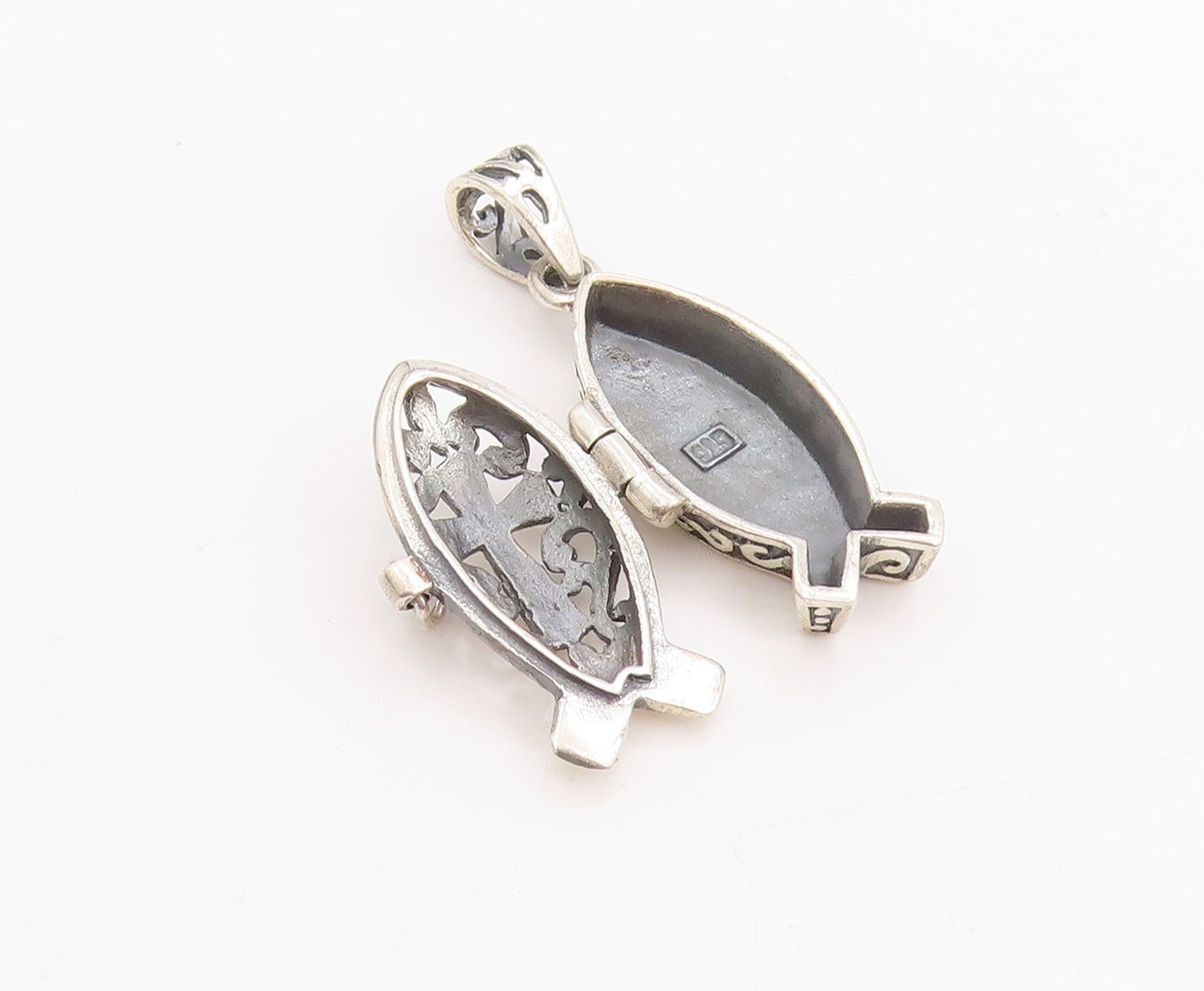925 Sterling Silver Vintage Pendant Etched Swirly Cross Fish Box Charm  PT24583