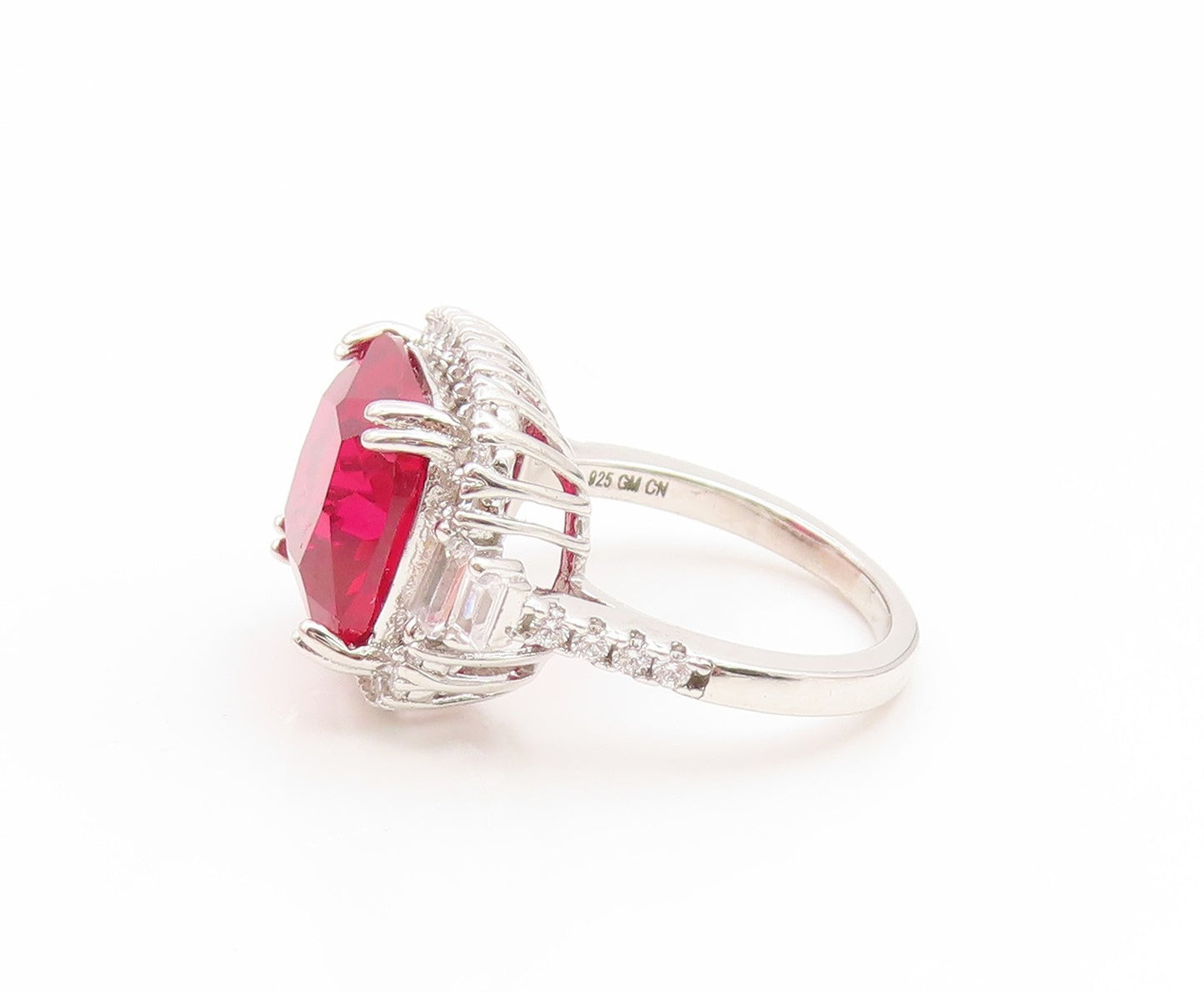 925 Sterling Silver Vintage Ring Elegant Ruby & Halo CZ Band  Sz 6.5  RG35062