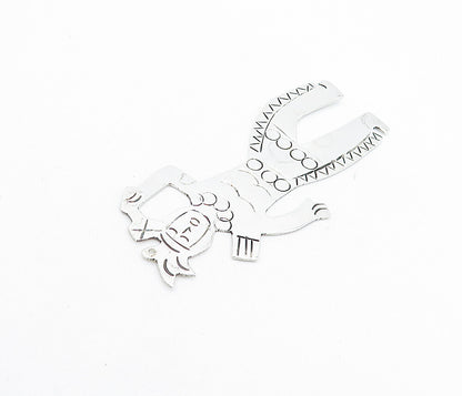 925 Sterling Silver  Vintage Etched Detail Male Figure Drop Pendant  PT5235