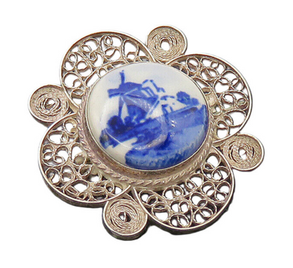 HOLLAND 925 Sterling Silver  Vintage Enamel Windmill Scene Brooch Pin  BP8013