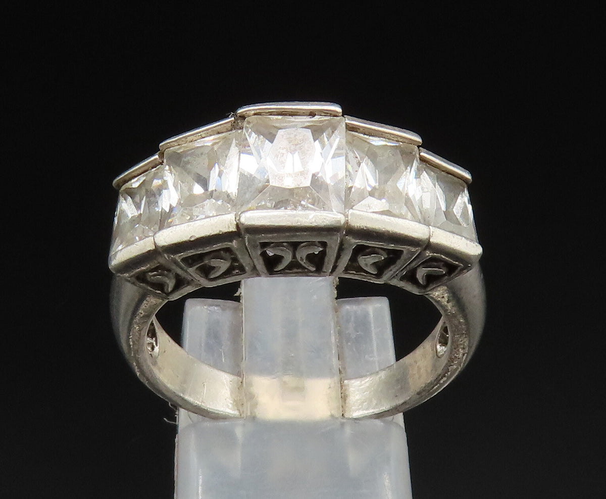925 Silver  Vintage Graduated Five Stone Cubic Zirconia Ring Sz 9  RG24594