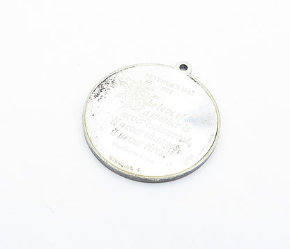 925 Sterling Silver  Vintage Mother's Day Quote Family Scene Pendant  PT4228
