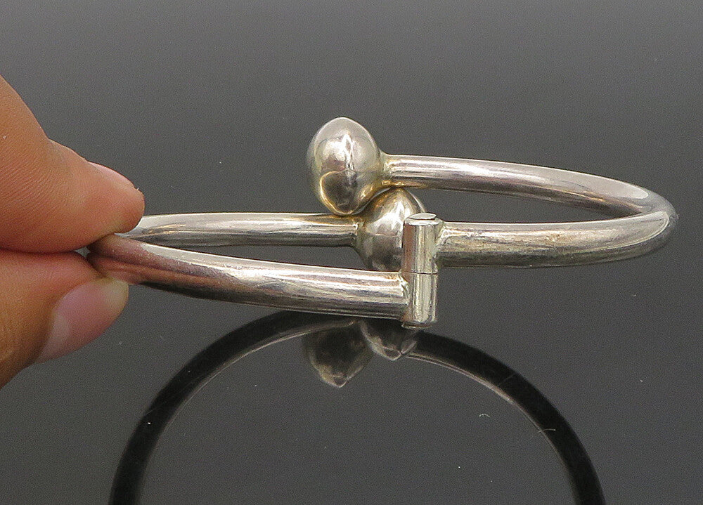 925 Sterling Silver  Vintage Hollow Round Ends Bypass Bangle Bracelet  BT8452