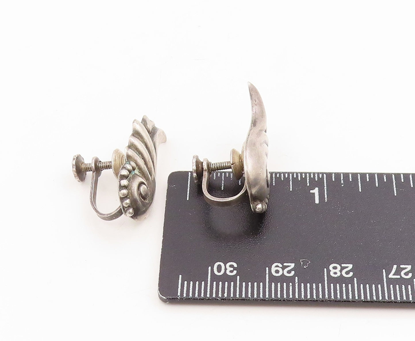 925 Sterling Silver Vintage Earrings Nautilus Conch Shell Screw Backs  EG13973