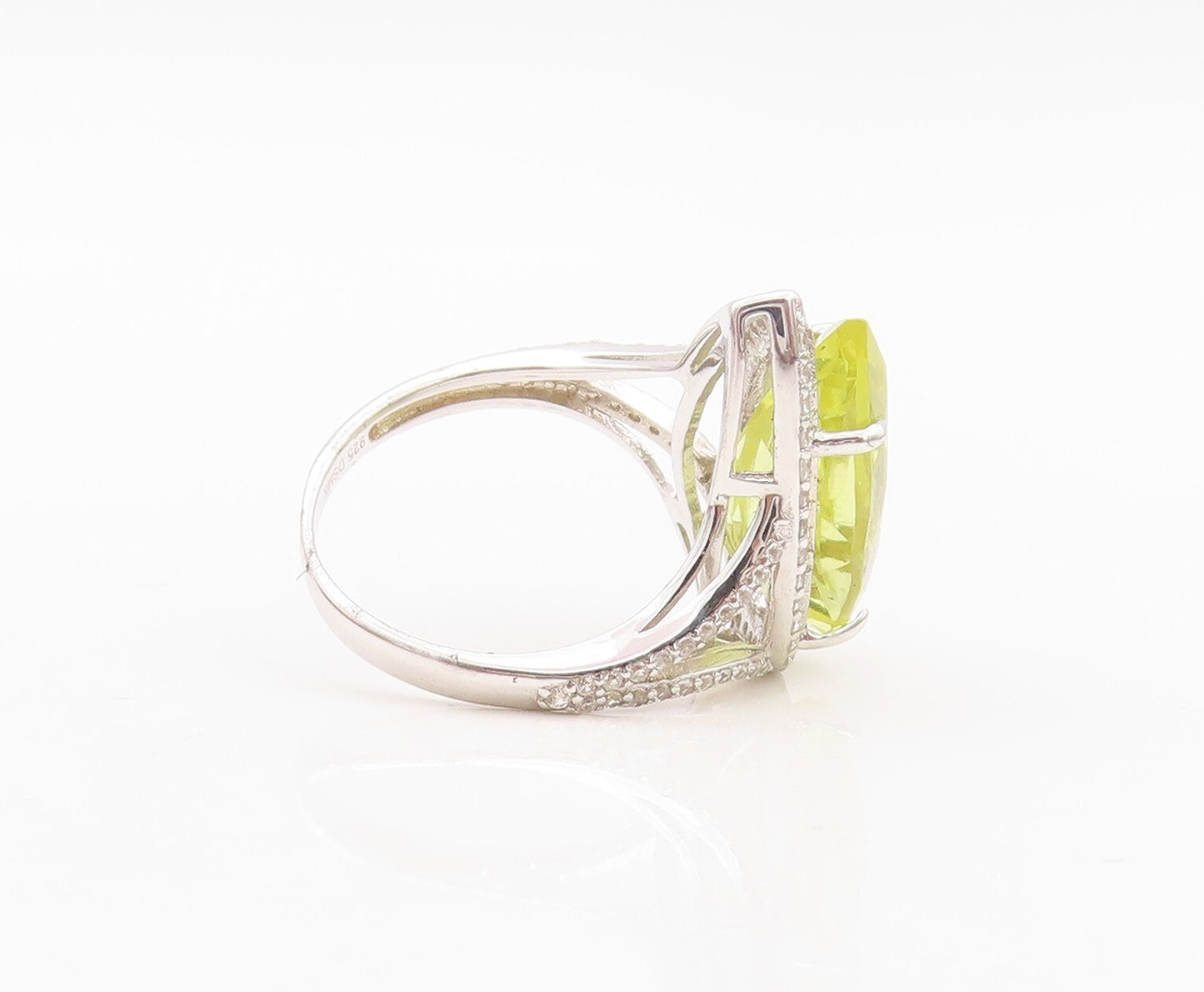 925 Sterling Silver Vintage Ring Drop Cut Designer Peridot & CZ  Sz 7.5  RG30146