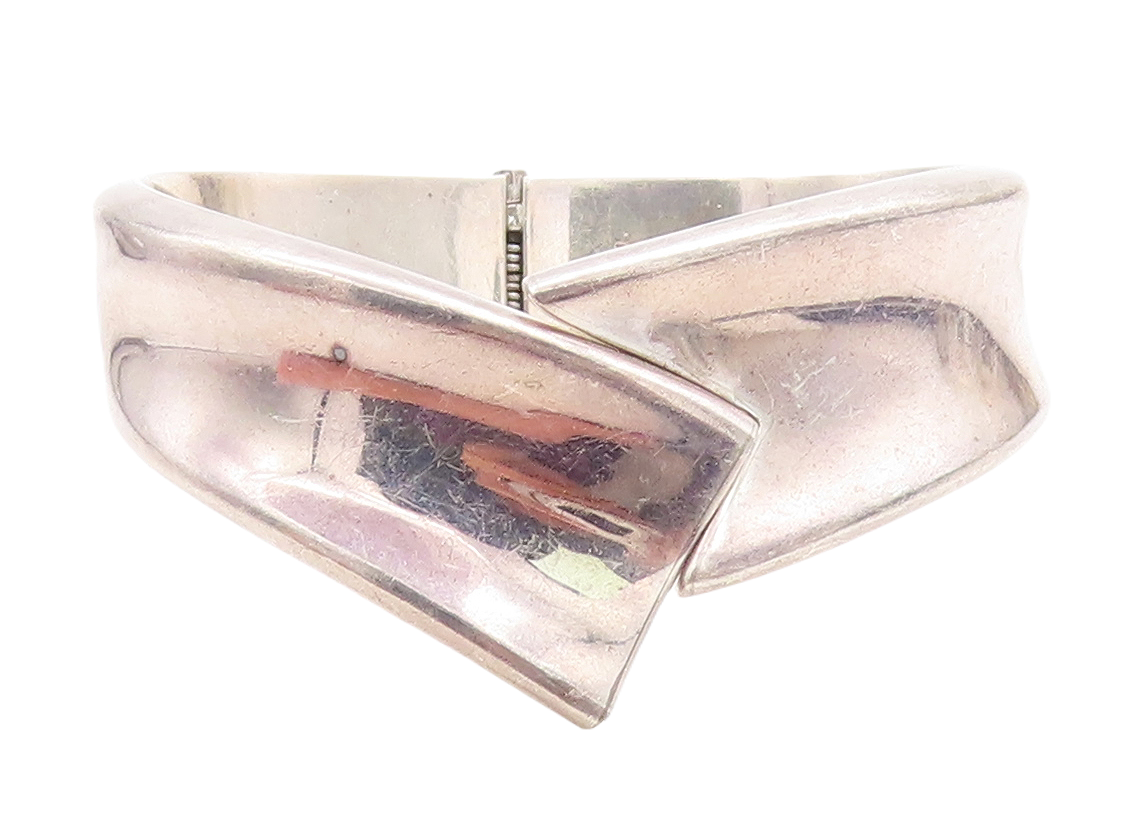 MEXICO 925 Sterling Silver  Vintage Bypass Style Hinge Bangle Bracelet  BT2512