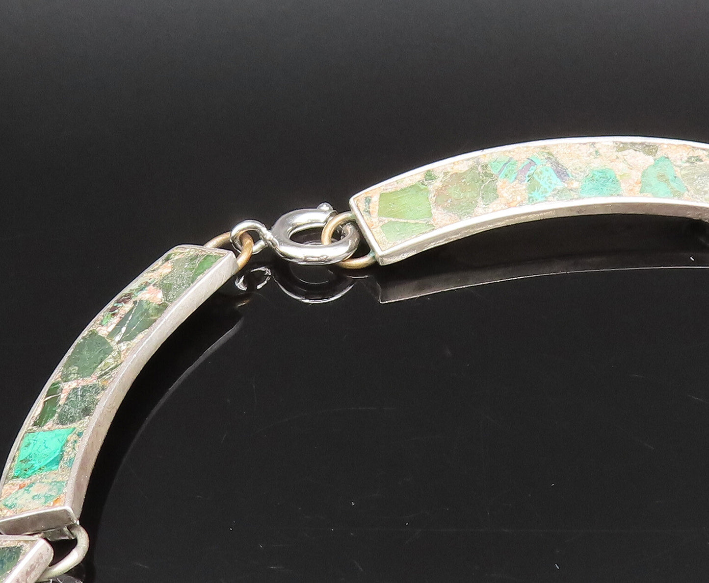 MEXICO 925 Silver  Vintage Carved Animals & Crushed Jasper Necklace  NE4028
