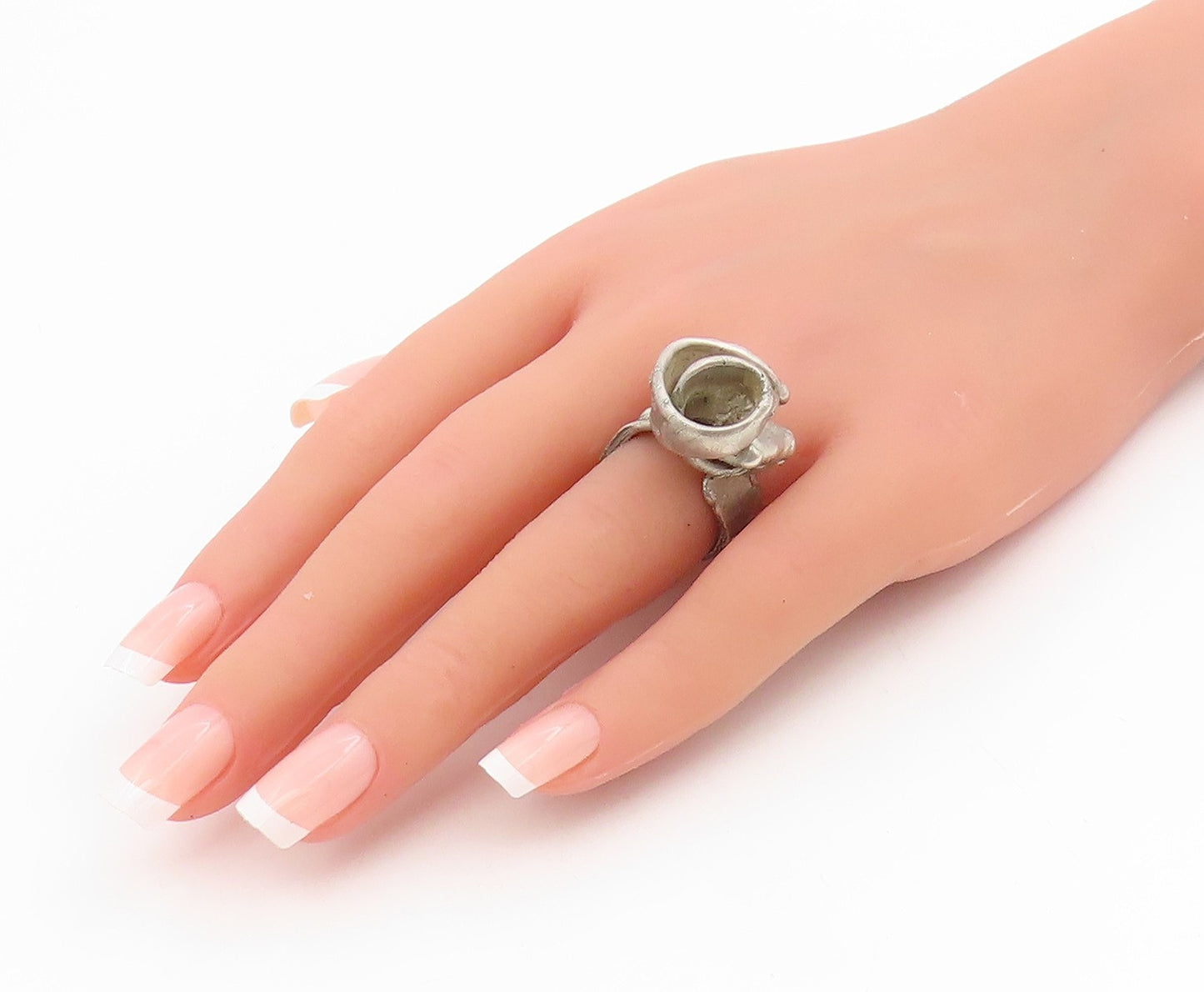 925 Sterling Silver Vintage Ring Solid Brutalist Design Band  Sz 6  RG34396