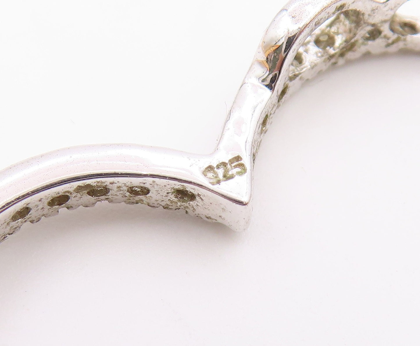925 Sterling Silver  Vintage Dainty Floating Topaz Love Heart Pendant  PT20776