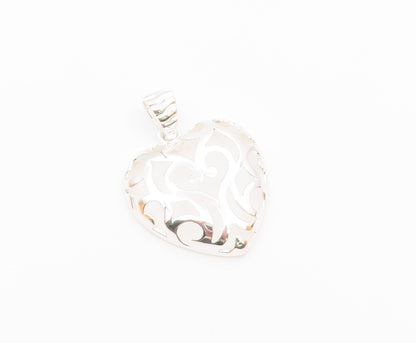 925 Sterling Silver  Vintage Shiny Love Heart Dome Cutout Pendant  PT16240