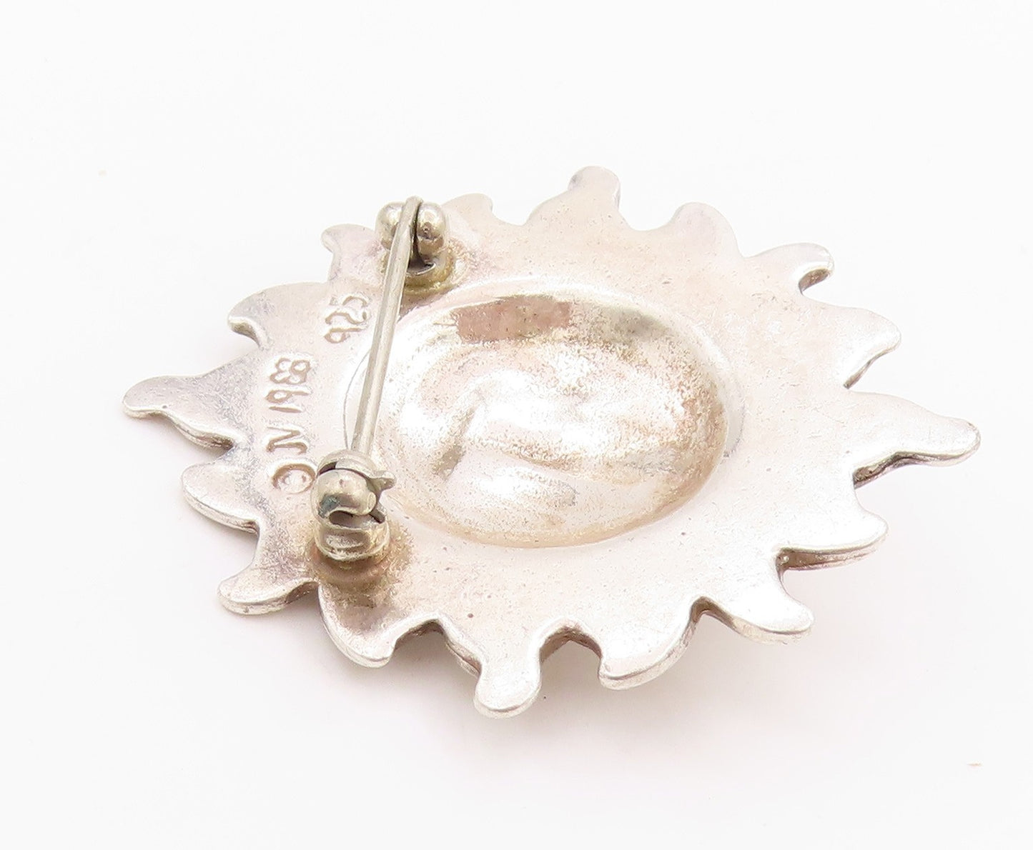 925 Sterling Silver Vintage Brooch Smiling Etched Sun  BP11740