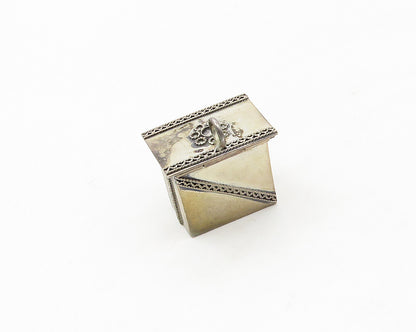 ISRAEL 925 Sterling Silver  Vintage Flower Detail Box Pendant (OPENS)  PT14101