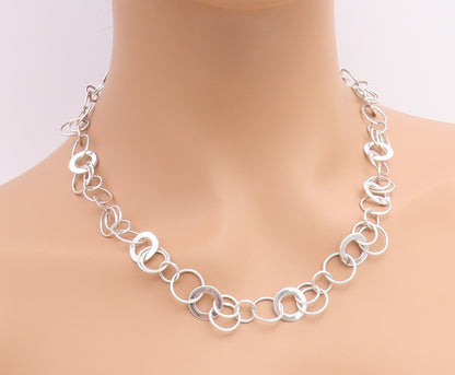 925 Sterling Silver Vintage Necklace Modernist Interlocking Circles Chain NE4942