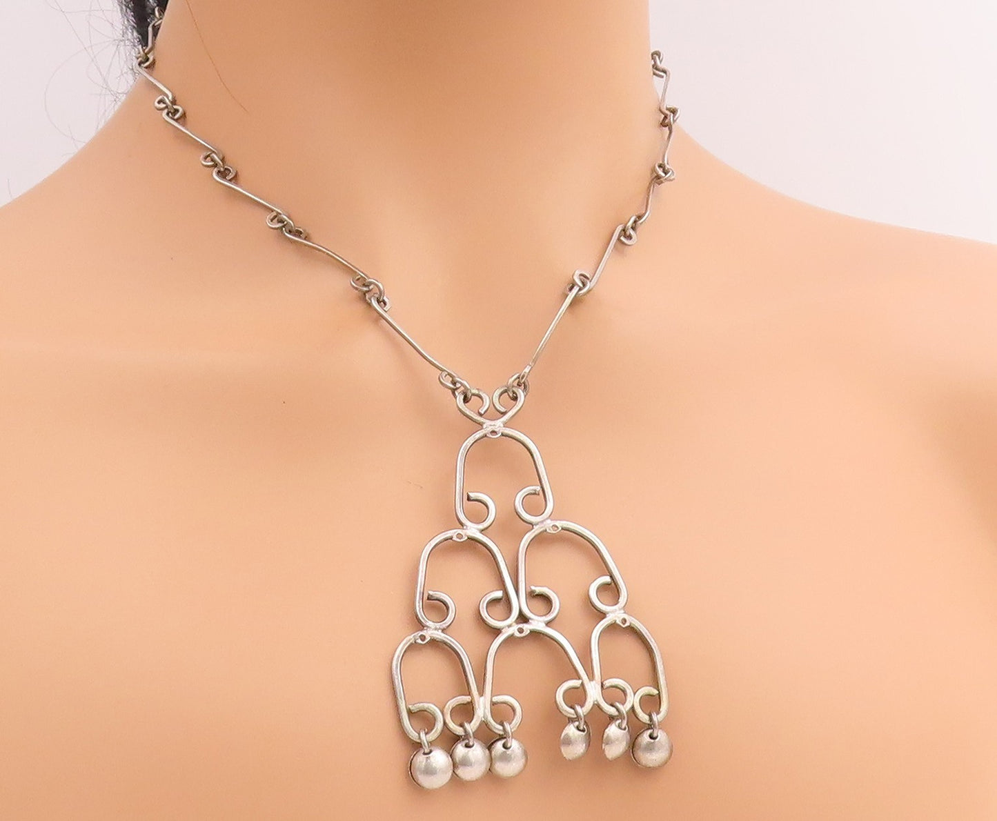 925 Sterling Silver Vintage Necklace ISRAEL Linked Loop Chandelier Chain  NE4759