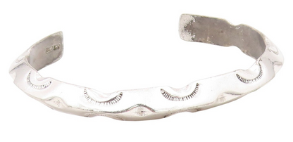925 Sterling Silver Vintage Bracelet NAVAJO Etched Wavy Knife Edge Cuff  BT11649