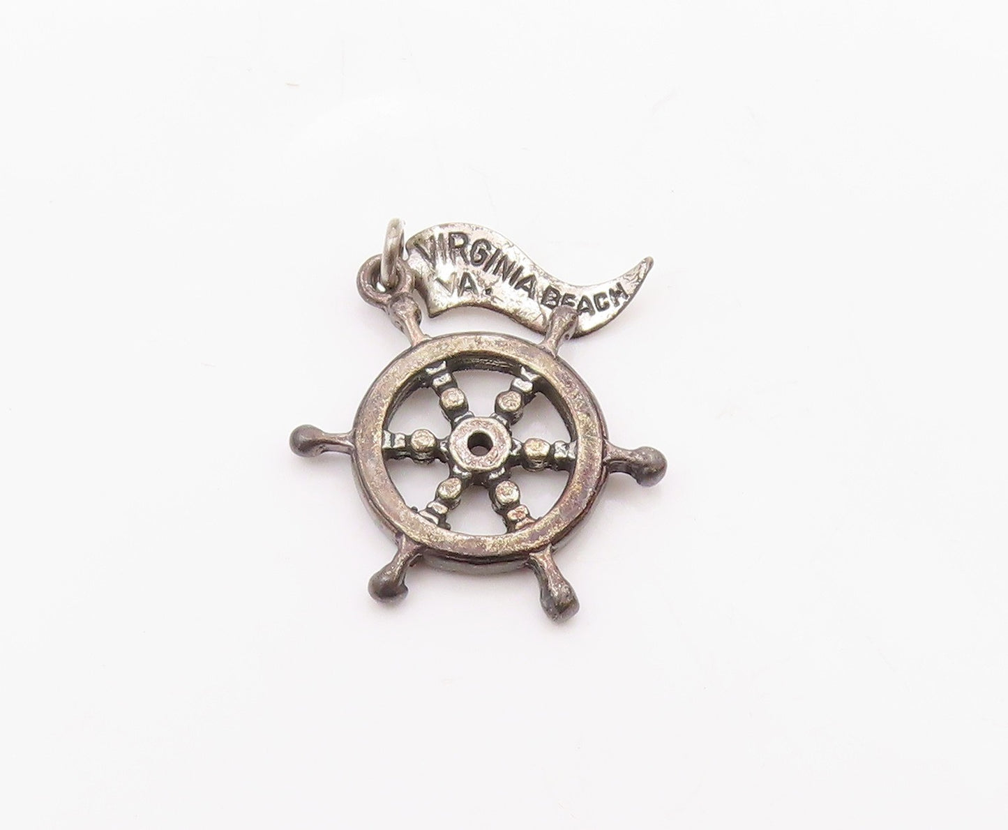 925 Sterling Silver  Vintage Captain's Ship Wheel Charm Pendant  PT21789