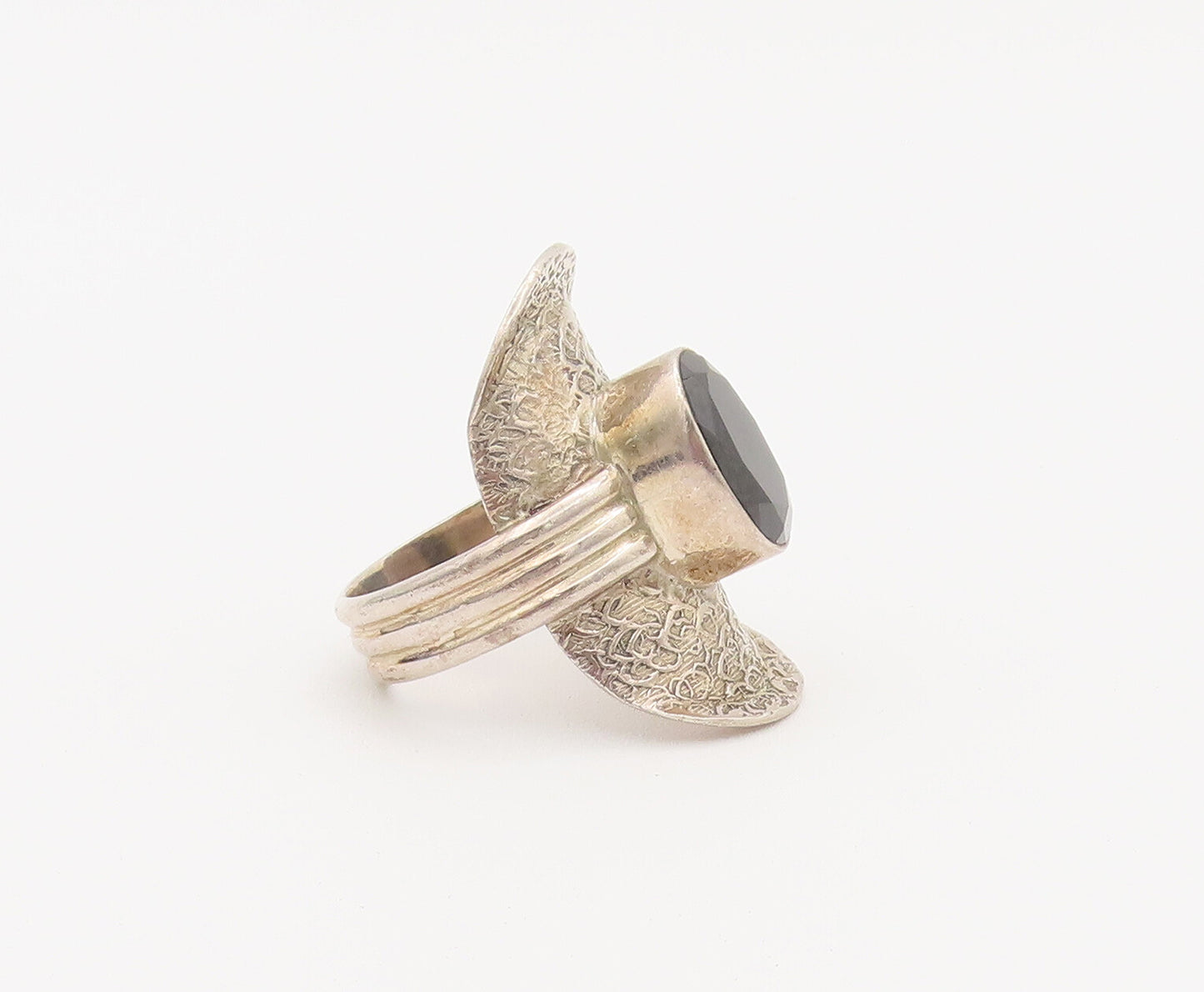 925 Sterling Silver Vintage Ring Dented Shield Beaded Oval Onyx Sz 11 RG27823