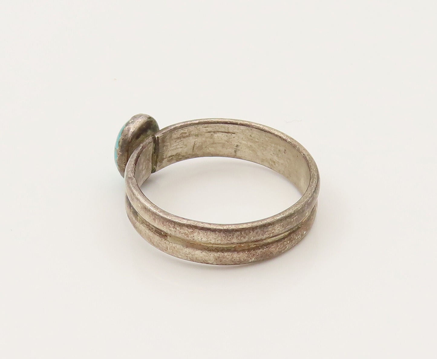 NAVAJO 925 Silver  Vintage Minimalist Turquoise Ribbed Ring Sz 8.5  RG26507